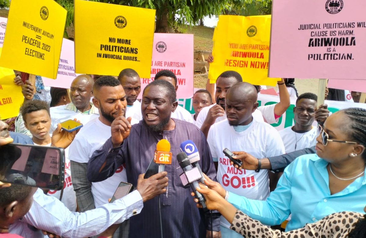 Protesters Demands CJN’s Resignation- Says Ariwoola ‘ll Compromise Judiciary