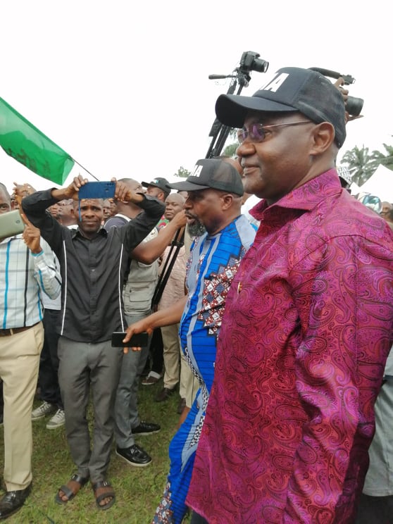 BREAKING: Tonye Cole, Abe Others Storm Rivers Police Hdqtrs Over Wike’s Declaration Of Party Members Wanted