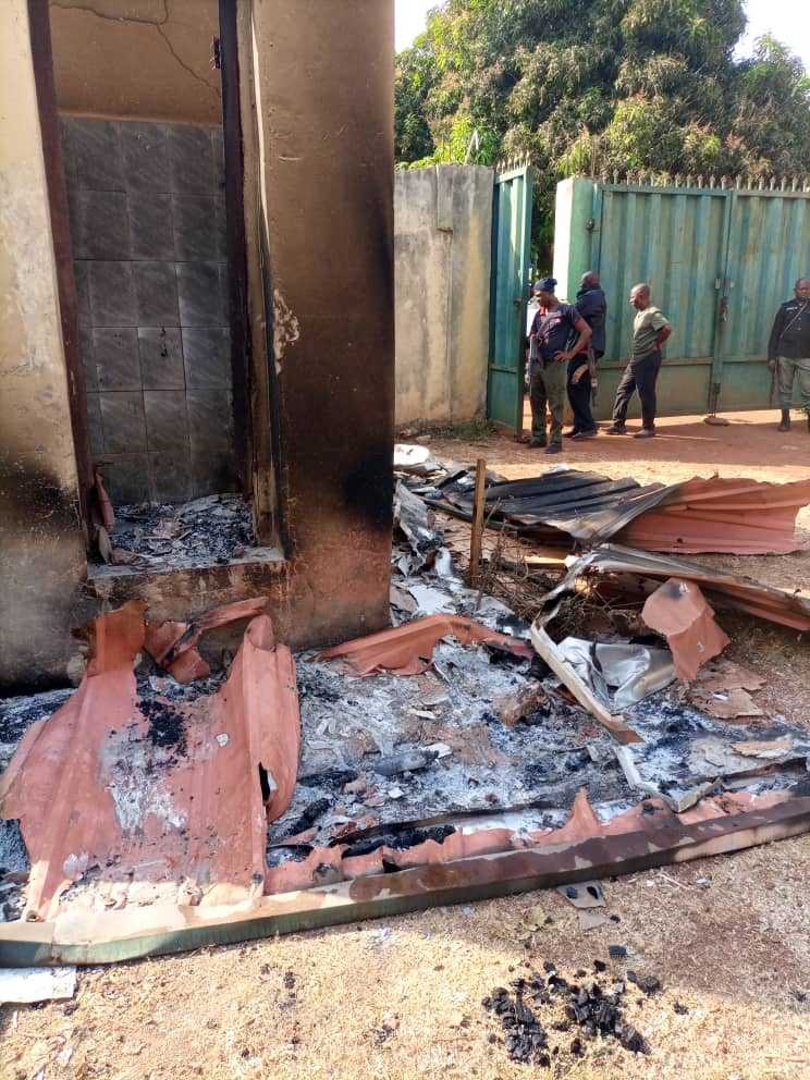 Gunmen Attacks INEC Office In Enugu, Killed Policeman, Others Sustain Injuries