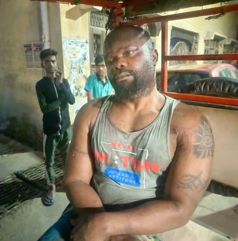 Depressed Nigerian Man Jumps From 2 Floors In India, After He Received News That His Parents Died In Auto Crash