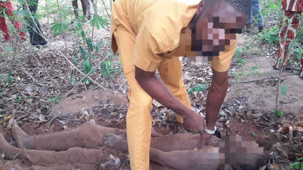 Man Aged 44, Strangled To Death By 24 Yr-Old Friend, Buried In A Shallow Grave