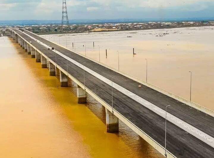 Residents, Motorist Raise Alarm Over FG Plans To Cut Corners In Construction Of 2nd Niger Bridge