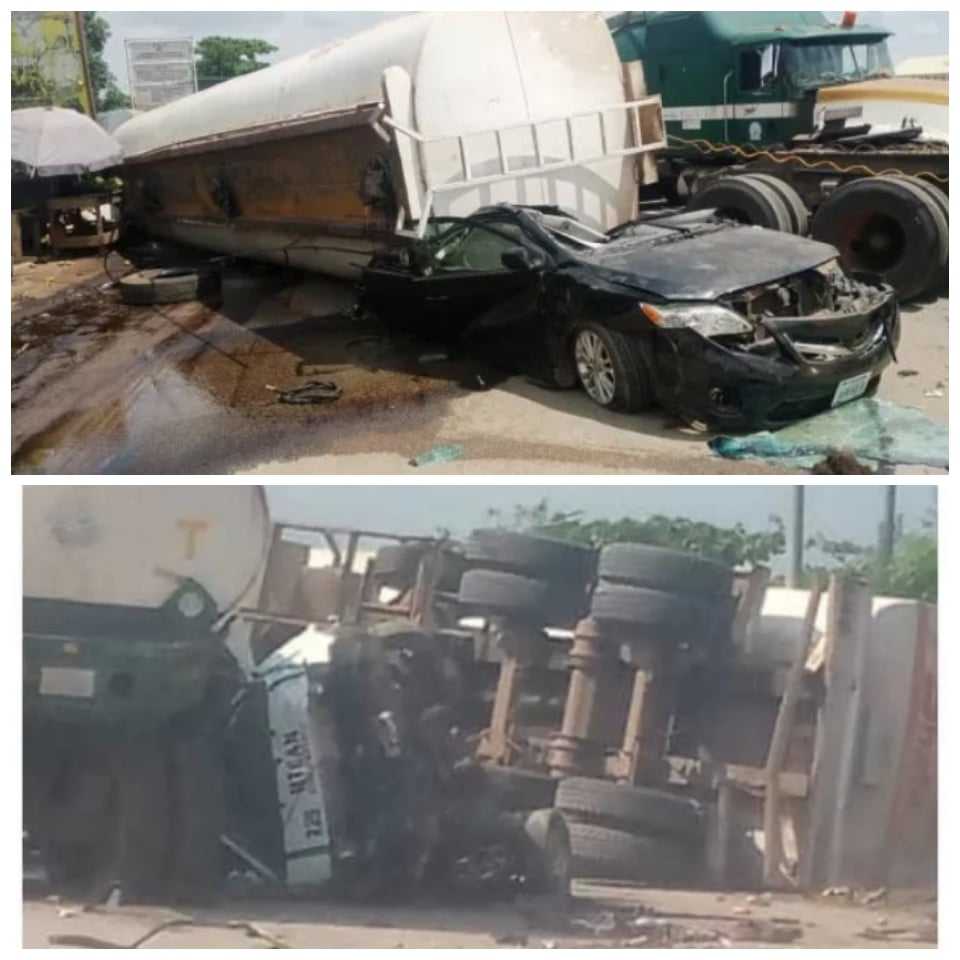 Black Saturday In Anambra After 2 Trailers Collide Leaving Over 8 Persons Dead