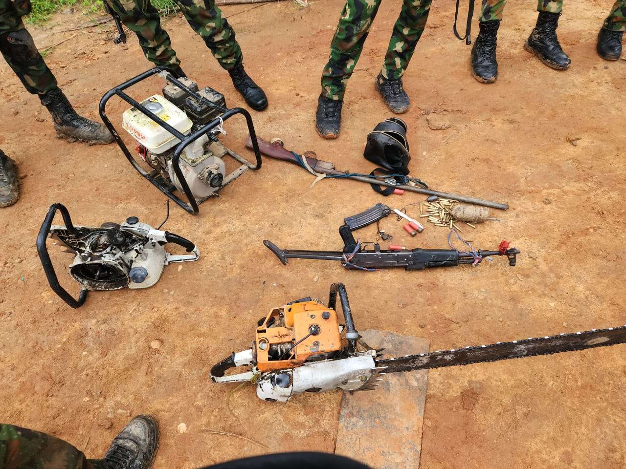 Troops Raid IPOB Camps In Anambra,  One Killed, Arrest 8 Suspected Fighters,  Recover Arms
