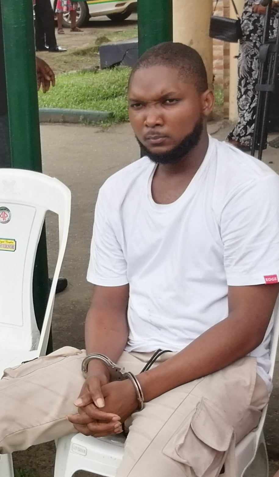 I Didn’t  Cut My Girlfriend, I Woke Up and Met Her Dead – 400 Level Uniport Student Narrates His Side Of The Story
